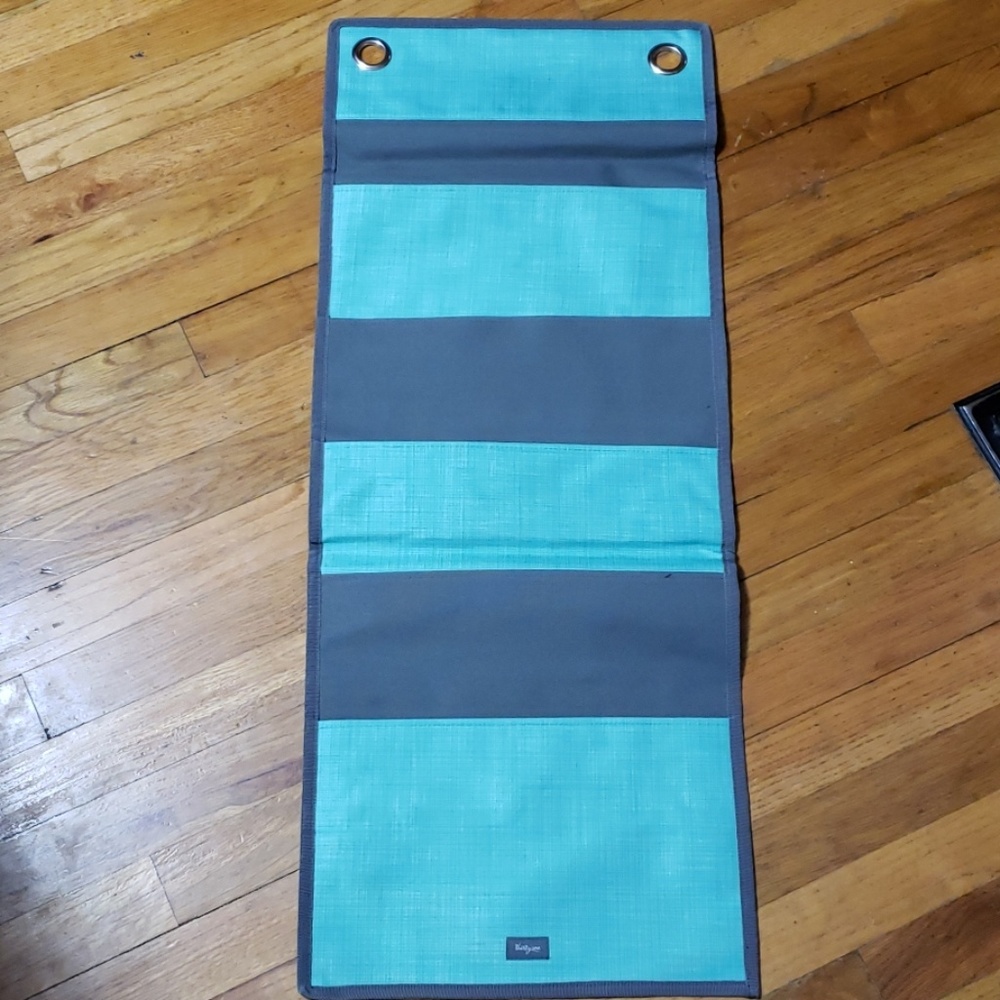 Hang-Up Family Organizer